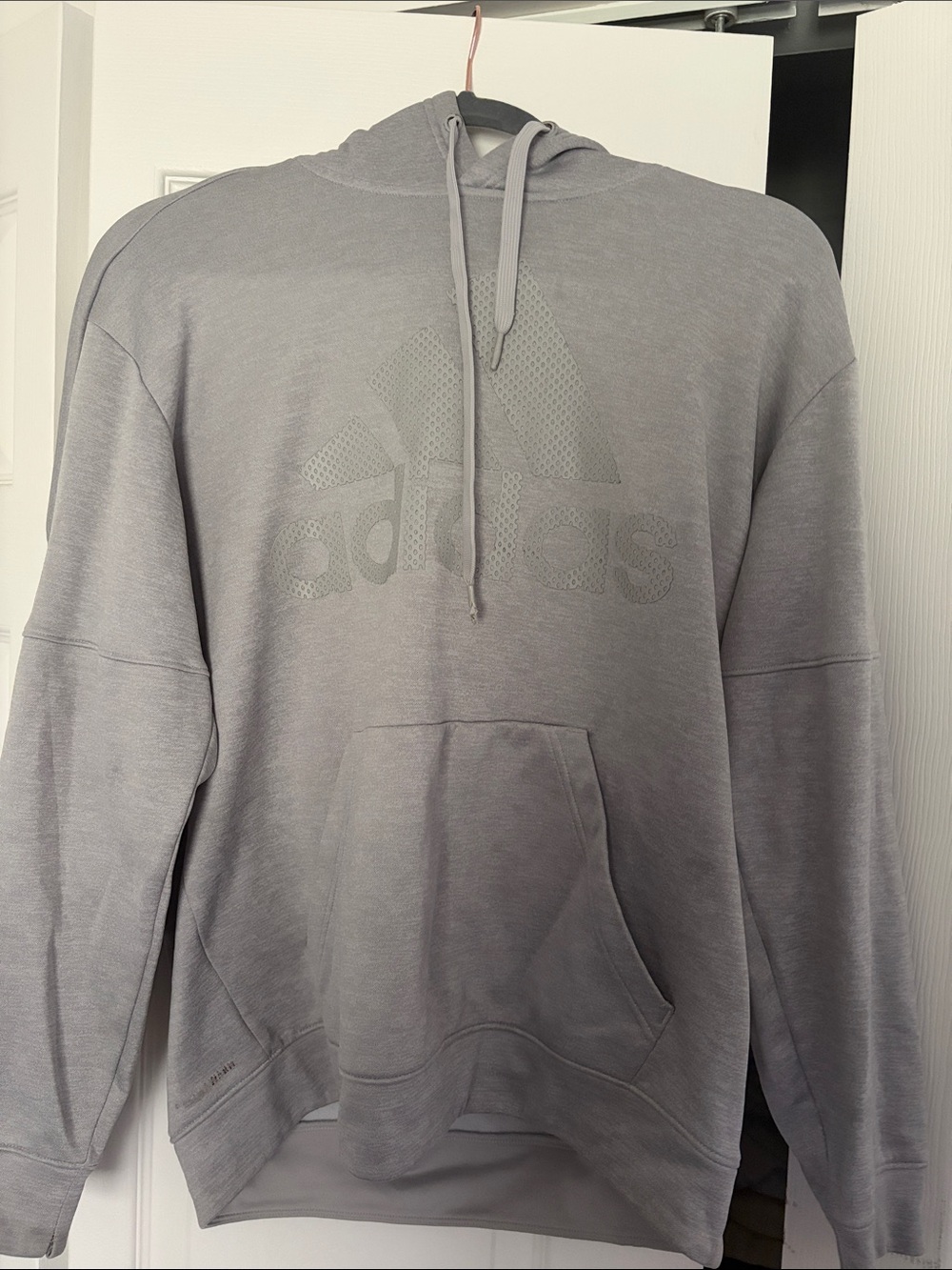 adidas Men's Light Gray Pullover Hoodie with Subtle Logo